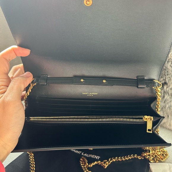 Classic Glossy Leather Chain Crossbody Bag🚨 - Picture 11 of 15